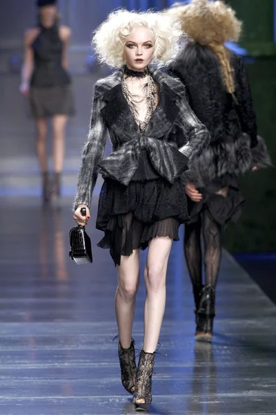 Look 26